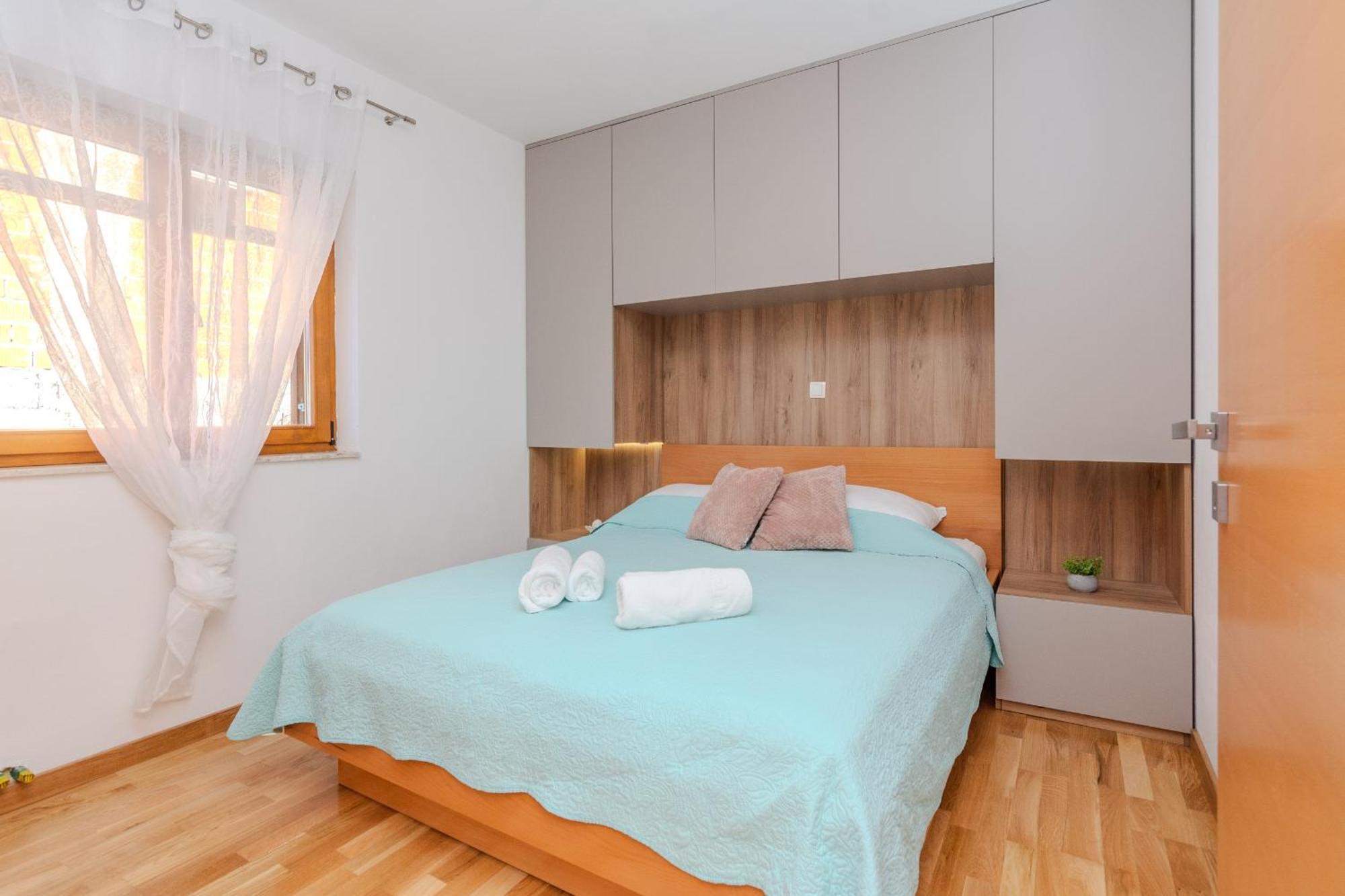 Holiday Home Lucy Pakostane Ngoại thất bức ảnh