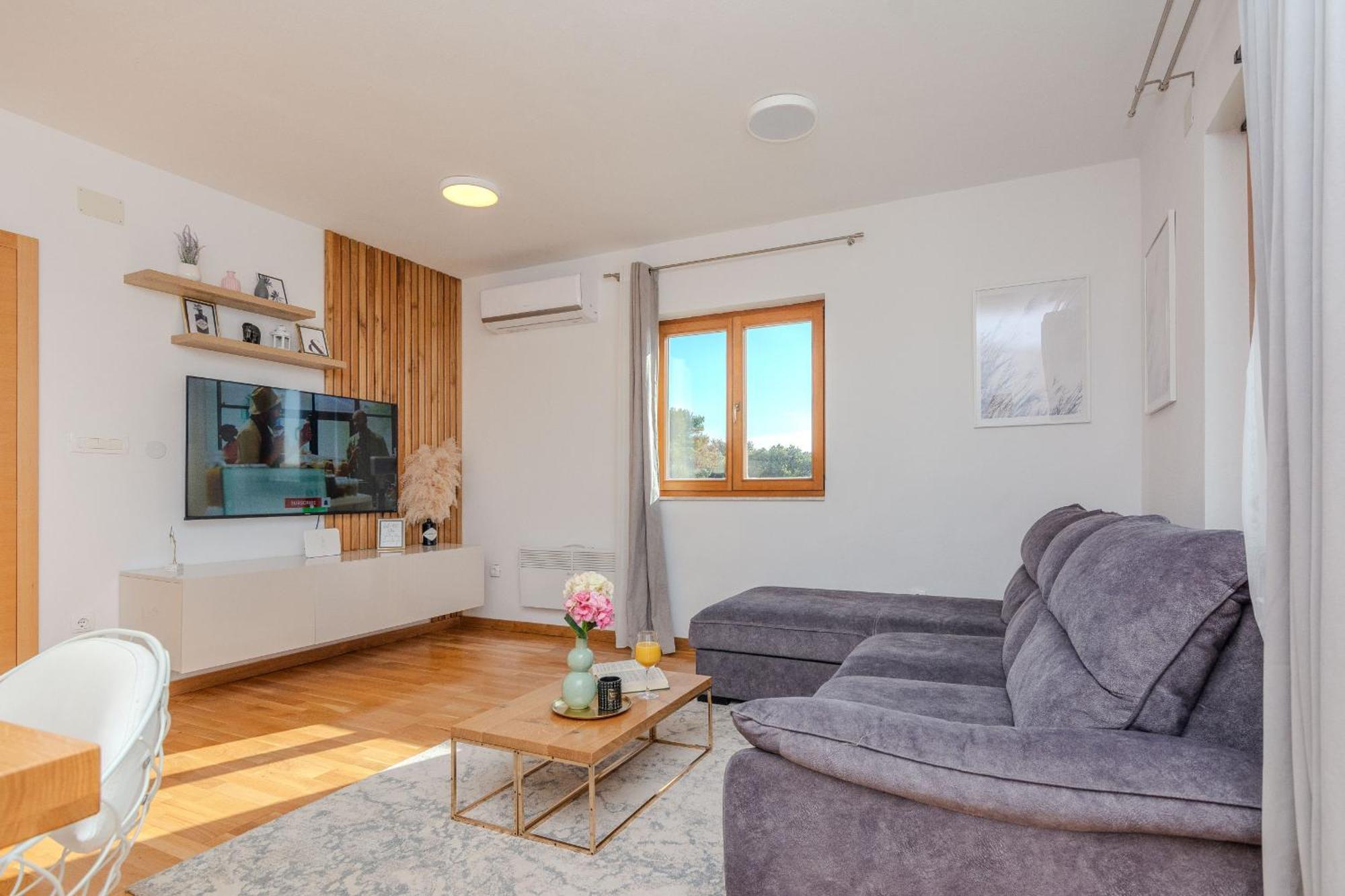 Holiday Home Lucy Pakostane Ngoại thất bức ảnh