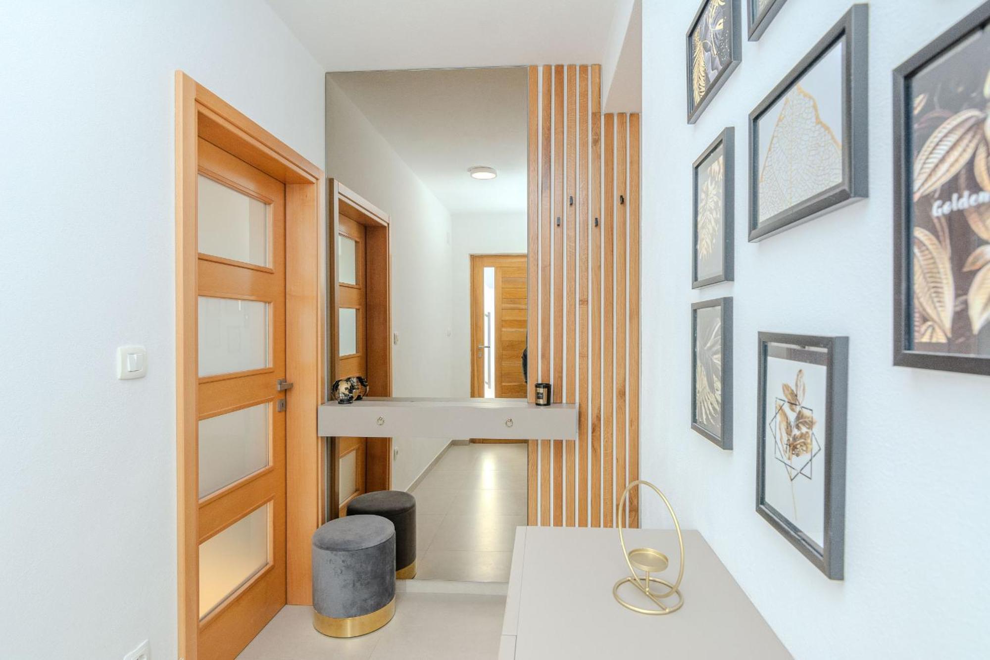 Holiday Home Lucy Pakostane Ngoại thất bức ảnh